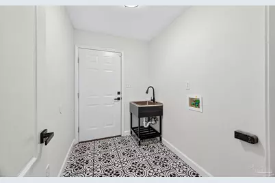 1590 Twin Pines Cir, Cantonment, FL 32533 - Photo 41