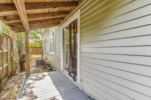 1316 N Davis Hwy, Pensacola, FL 32503 - Photo 9