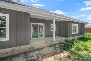 427 Seamarge Ln, Pensacola, FL 32507 - Photo 9