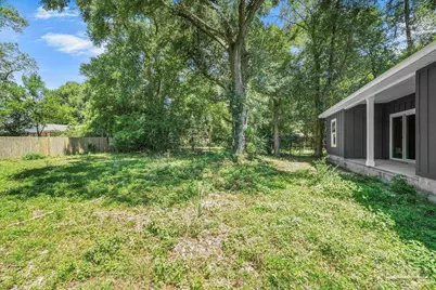 427 Seamarge Ln, Pensacola, FL 32507 - Photo 11