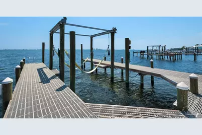 2829 Bay St, Gulf Breeze, FL 32563 - Photo 63