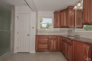 2201 Dupont Dr, Pensacola, FL 32503 - Photo 27