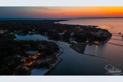 320 N Sunset Blvd, Gulf Breeze, FL 32561 - Photo 55