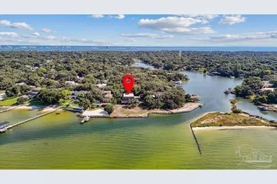 320 N Sunset Blvd, Gulf Breeze, FL 32561 - Photo 1
