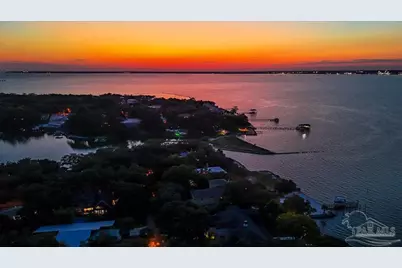 320 N Sunset Blvd, Gulf Breeze, FL 32561 - Photo 57