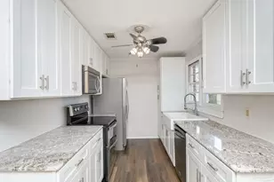 118 Czar Ln, Pensacola, FL 32503 - Photo 9