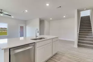 8642 Russellcross Blvd, Pensacola, FL 32507 - Photo 9