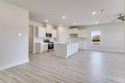 8642 Russellcross Blvd, Pensacola, FL 32507 - Photo 7