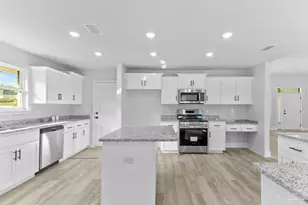 1898 Hazelnut Dr, Cantonment, FL 32526 - Photo 5