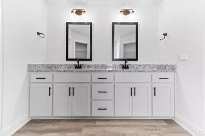 1805 Praline Ln #2-B, Cantonment, FL 32533 - Photo 9