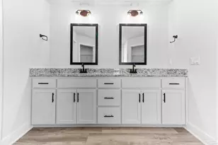 1805 Praline Ln, Cantonment, FL 32533 - Photo 9