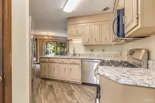 3411 Edinborough Ct, Pensacola, FL 32514 - Photo 9