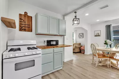 810 W Chase St, Pensacola, FL 32502 - Photo 7