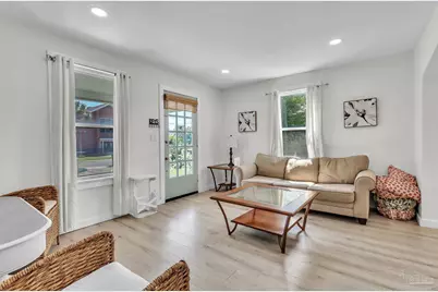 810 W Chase St, Pensacola, FL 32502 - Photo 3