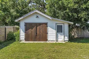 810 W Chase St, Pensacola, FL 32502 - Photo 11