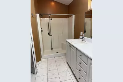 2033 Shadow Lake Dr, Gulf Breeze, FL 32563 - Photo 5