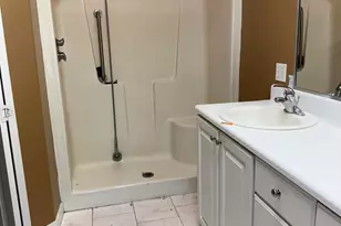 2033 Shadow Lake Dr, Gulf Breeze, FL 32563 - Photo 5