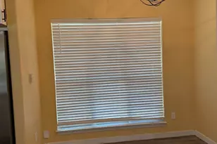 2033 Shadow Lake Dr, Gulf Breeze, FL 32563 - Photo 9