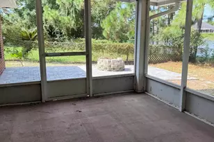 2033 Shadow Lake Dr, Gulf Breeze, FL 32563 - Photo 11