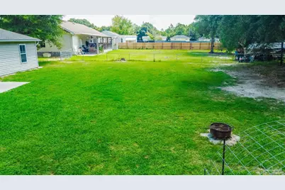 3328 Broadview Cir, Crestview, FL 32539 - Photo 11