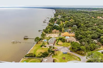 1671 Paradise Cove Ct, Gulf Breeze, FL 32563 - Photo 1