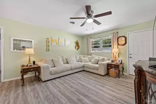 6022 Syrcle Ave, Milton, FL 32570 - Photo 7