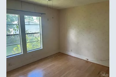 5185 Canal St, Milton, FL 32570 - Photo 9