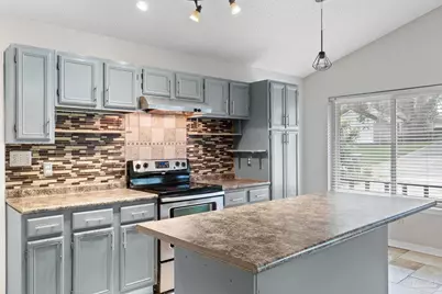 3440 Riverside Dr, Pensacola, FL 32514 - Photo 9