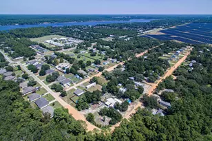 7507 Blackjack Cir, Navarre, FL 32566 - Photo 11