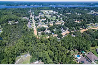 7507 Blackjack Cir, Navarre, FL 32566 - Photo 9