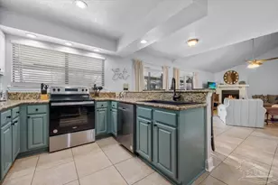 8 Arapaho Dr, Pensacola, FL 32507 - Photo 5