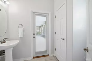 1601 Woodlawn Beach Rd, Gulf Breeze, FL 32563 - Photo 35