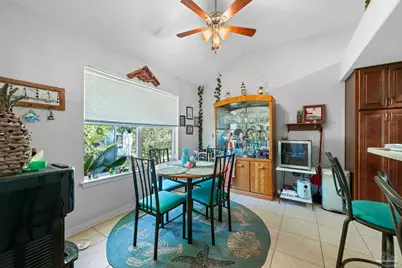 1601 Woodlawn Beach Rd, Gulf Breeze, FL 32563 - Photo 17