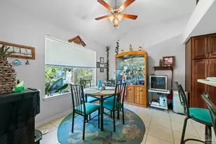 1601 Woodlawn Beach Rd, Gulf Breeze, FL 32563 - Photo 17