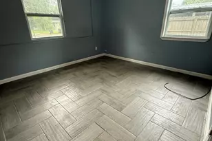 823 S Madison Dr, Pensacola, FL 32505 - Photo 9