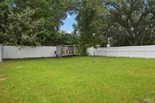 202 Ellington St, Cantonment, FL 32533 - Photo 37