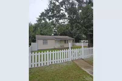 202 Ellington St, Cantonment, FL 32533 - Photo 7