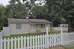 202 Ellington St, Cantonment, FL 32533 - Photo 7