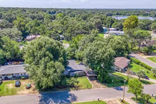 921 Lagoon Dr, Pensacola, FL 32505 - Photo 9