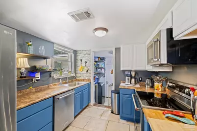 921 Lagoon Dr, Pensacola, FL 32505 - Photo 23