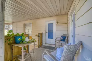 921 Lagoon Dr, Pensacola, FL 32505 - Photo 45