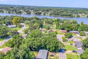 921 Lagoon Dr, Pensacola, FL 32505 - Photo 11