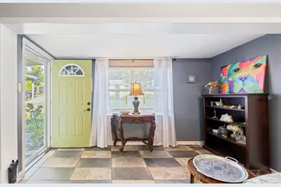 921 Lagoon Dr, Pensacola, FL 32505 - Photo 13