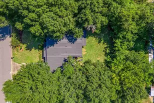 921 Lagoon Dr, Pensacola, FL 32505 - Photo 7