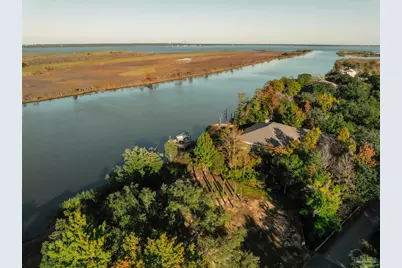 2022 Mackey Key Dr, Pensacola, FL 32514 - Photo 15