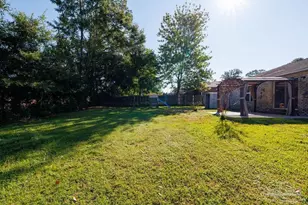 332 Twisted Oak Dr, Cantonment, FL 32533 - Photo 21