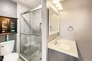 1100 Shoreline Dr, Gulf Breeze, FL 32561 - Photo 17