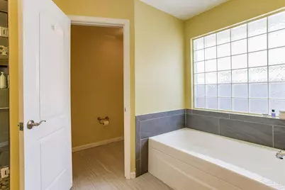204 Majestic Ct, Pensacola, FL 32534 - Photo 23