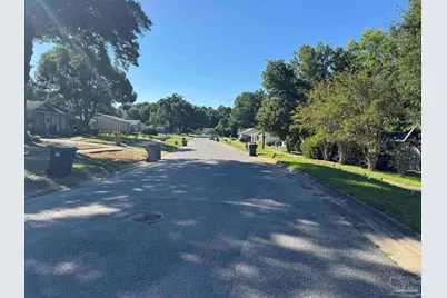 7709 Dartmoor Dr, Pensacola, FL 32514 - Photo 23