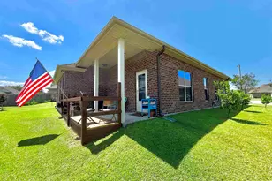 401 Waterbury Ct, Cantonment, FL 32533 - Photo 3